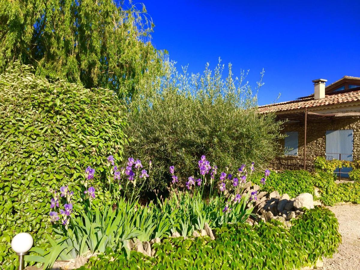 Les Pres De Gordes Villa Bagian luar foto